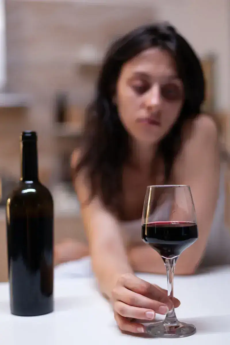 Beber vino todos los días cuándo deja de ser una costumbre y empieza a preocupar