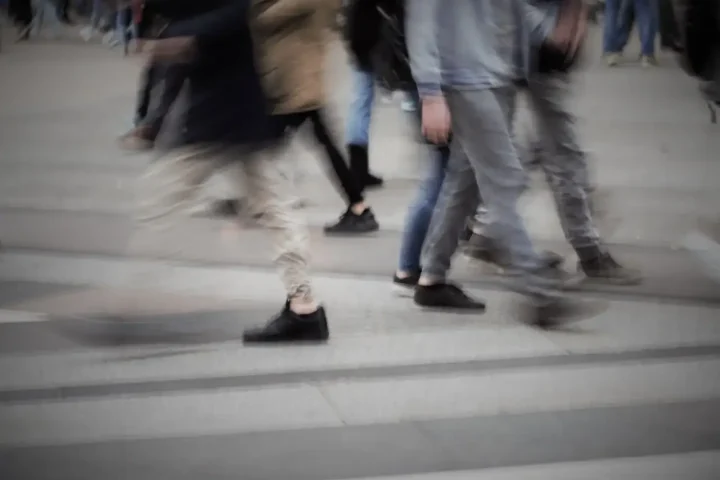 La ciudad también puede activar el consumo cómo reconocer rutas, horarios y encuentros que funcionan como disparadores