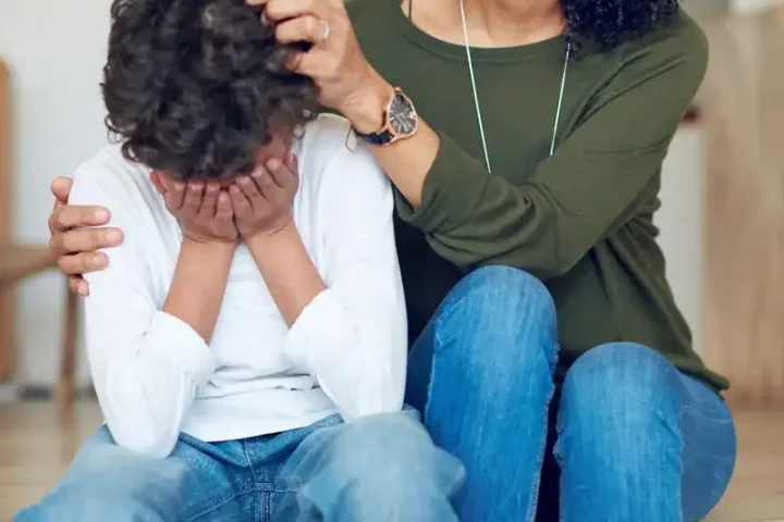Cómo hablar con un niño cuando uno de sus padres tiene un problema con alcohol o drogas